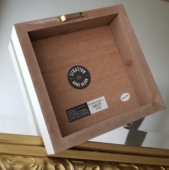 ❗Rustic White and Black Home Accent Decor Plaque❗ - Picture 4 of 4